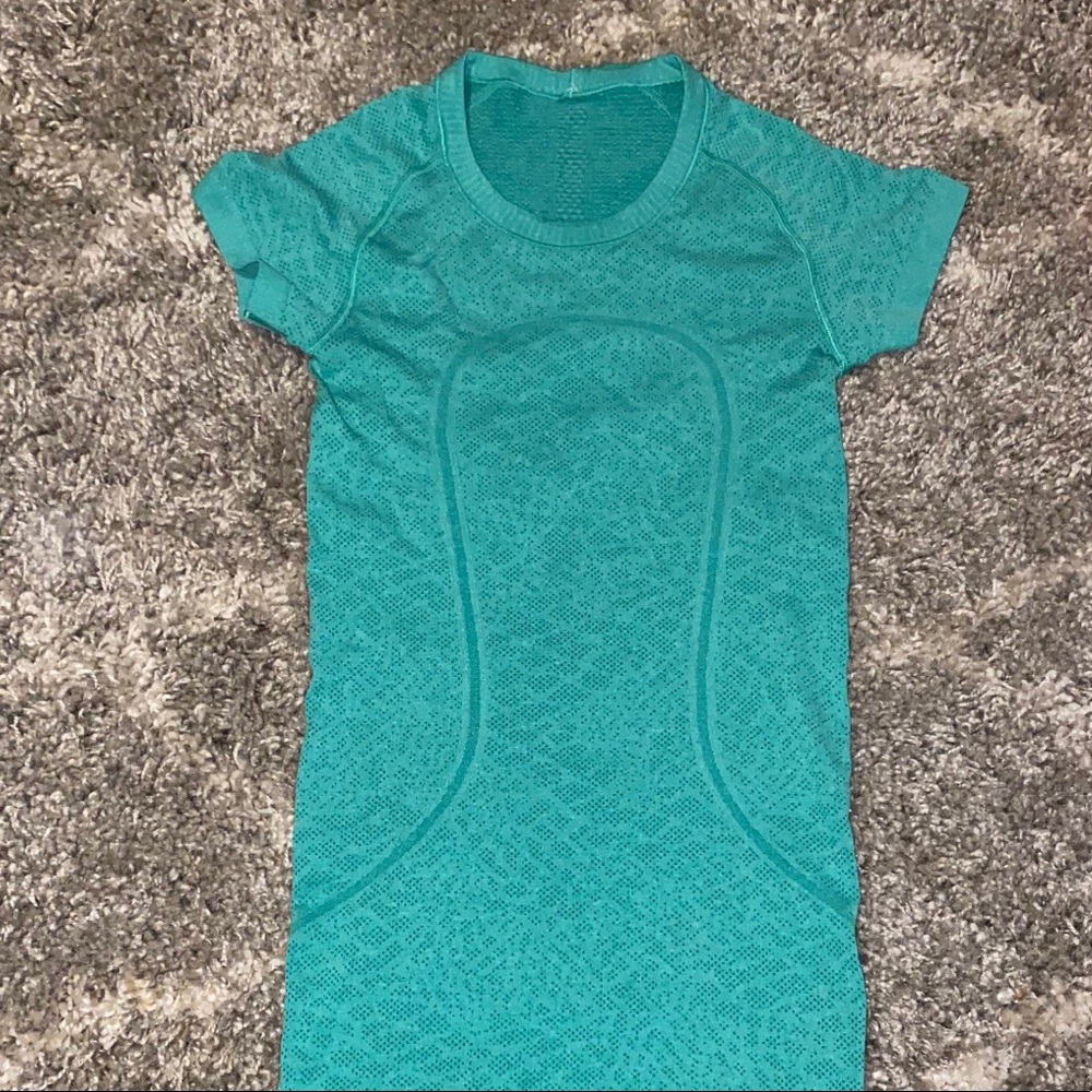 Lululemon Swiftly Tech Tee in Real Teal